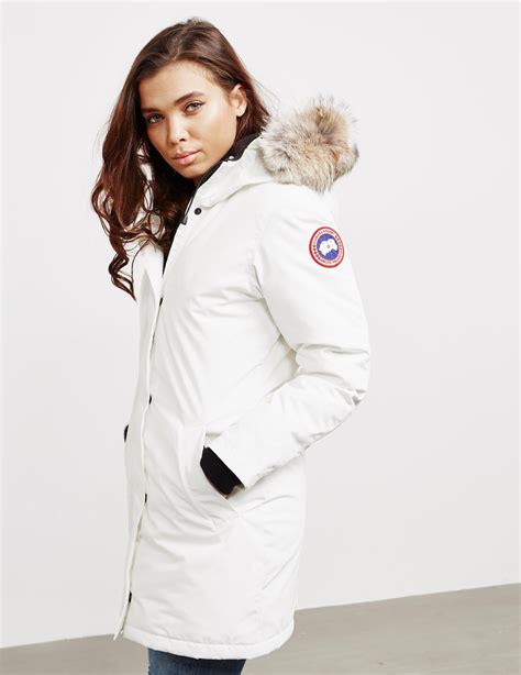 parkas similar to canada goose